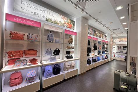 kipling factory outlet uk.